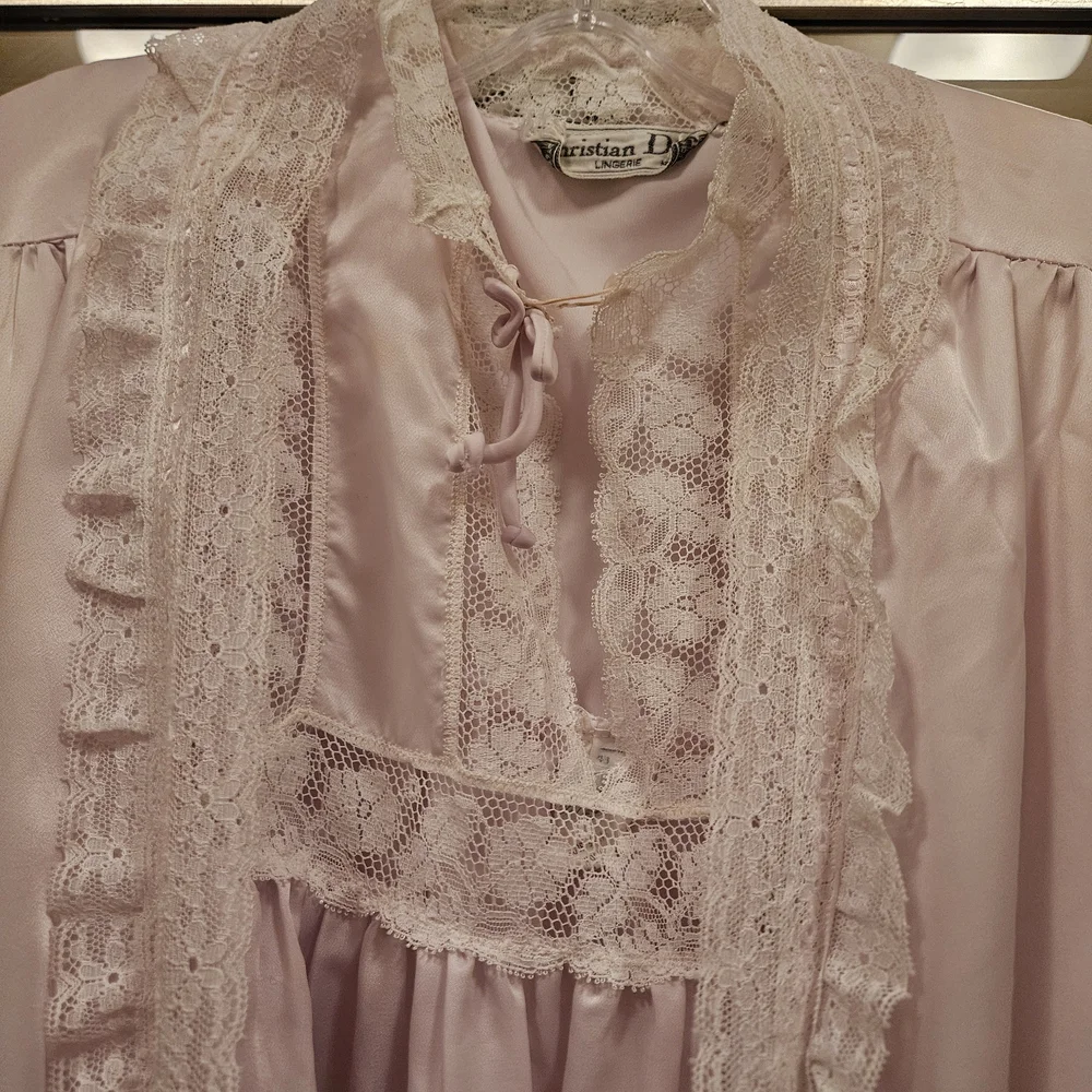 VNTG Dior Soft Pink Lace-Accented Long Robe - Picture 8 of 9